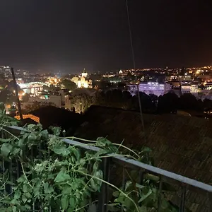 https://sweet-homeold-tbilisi.alltbilisihotels.com