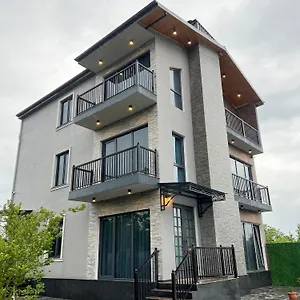 Feel Georgia - Private With Pool , Garden, Bbq & Summer Kitchen In فيلة
